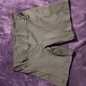 Black biker shorts with pockets